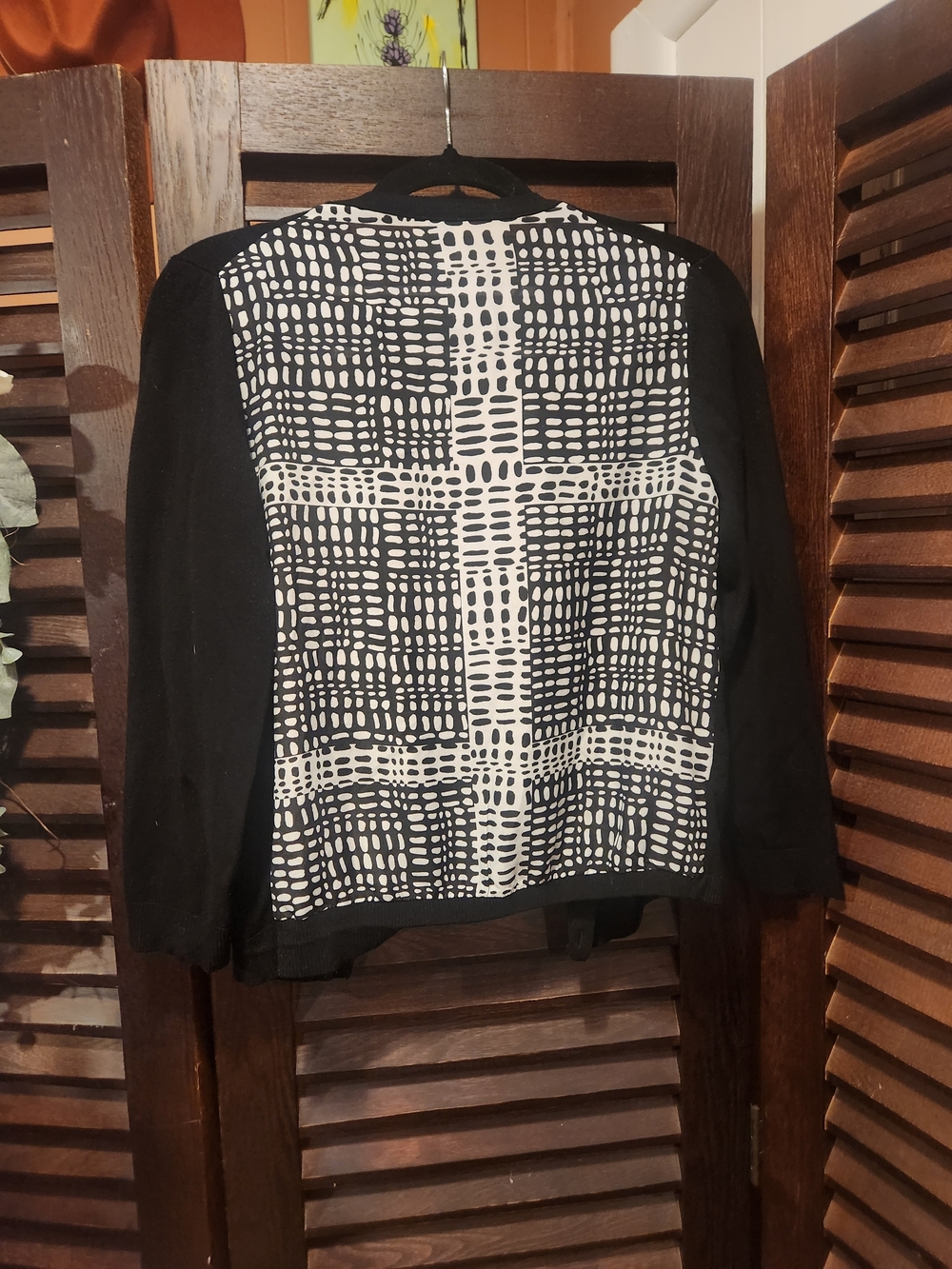 Anne Klein Black and White Patterned Cardigan Sweater